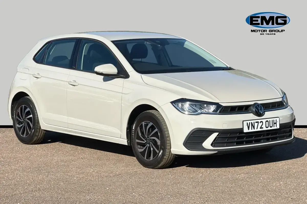 Begagnad VW Polo Life 95 HK (69 kW) 2023 Grå Halvkombi