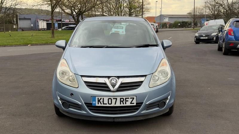 Usado Vauxhall Corsa Club 90 HP (66 kW) 2007 Azul Citadino