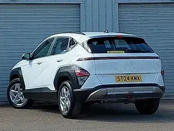 Used Hyundai Kona Advanced 120 HP (88 kW) 2024 White SUV