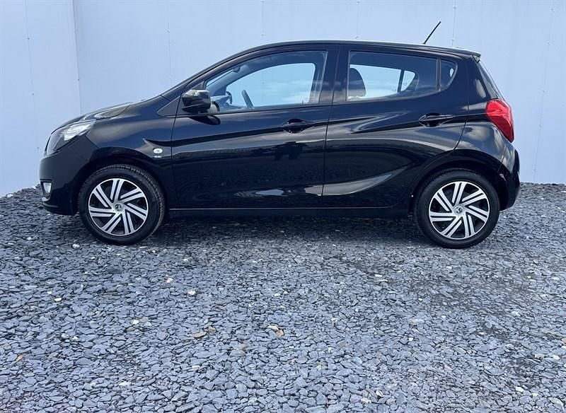Used Vauxhall Viva 75 HP (55 kW) 2017 Black Hatchback