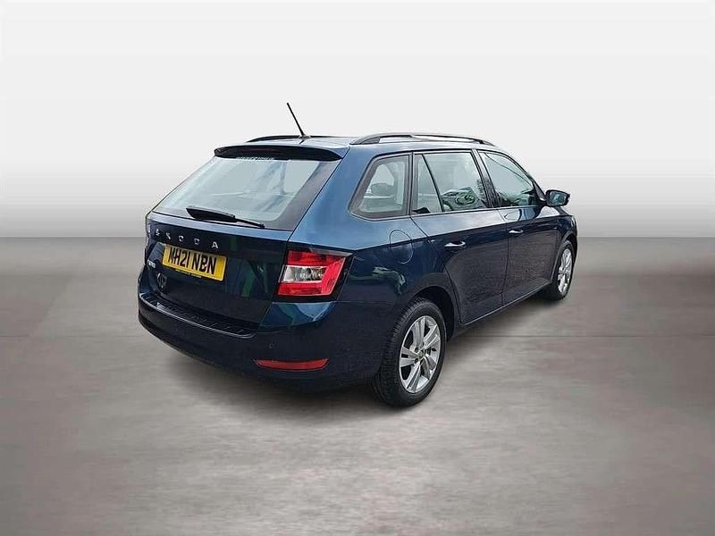 Used Skoda Fabia SE 95 HP (69 kW) 2021 Blue Estate