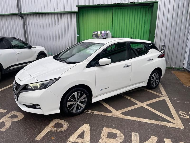 Used Nissan Leaf Acenta 110 kW (150 HP) 2020 White Hatchback