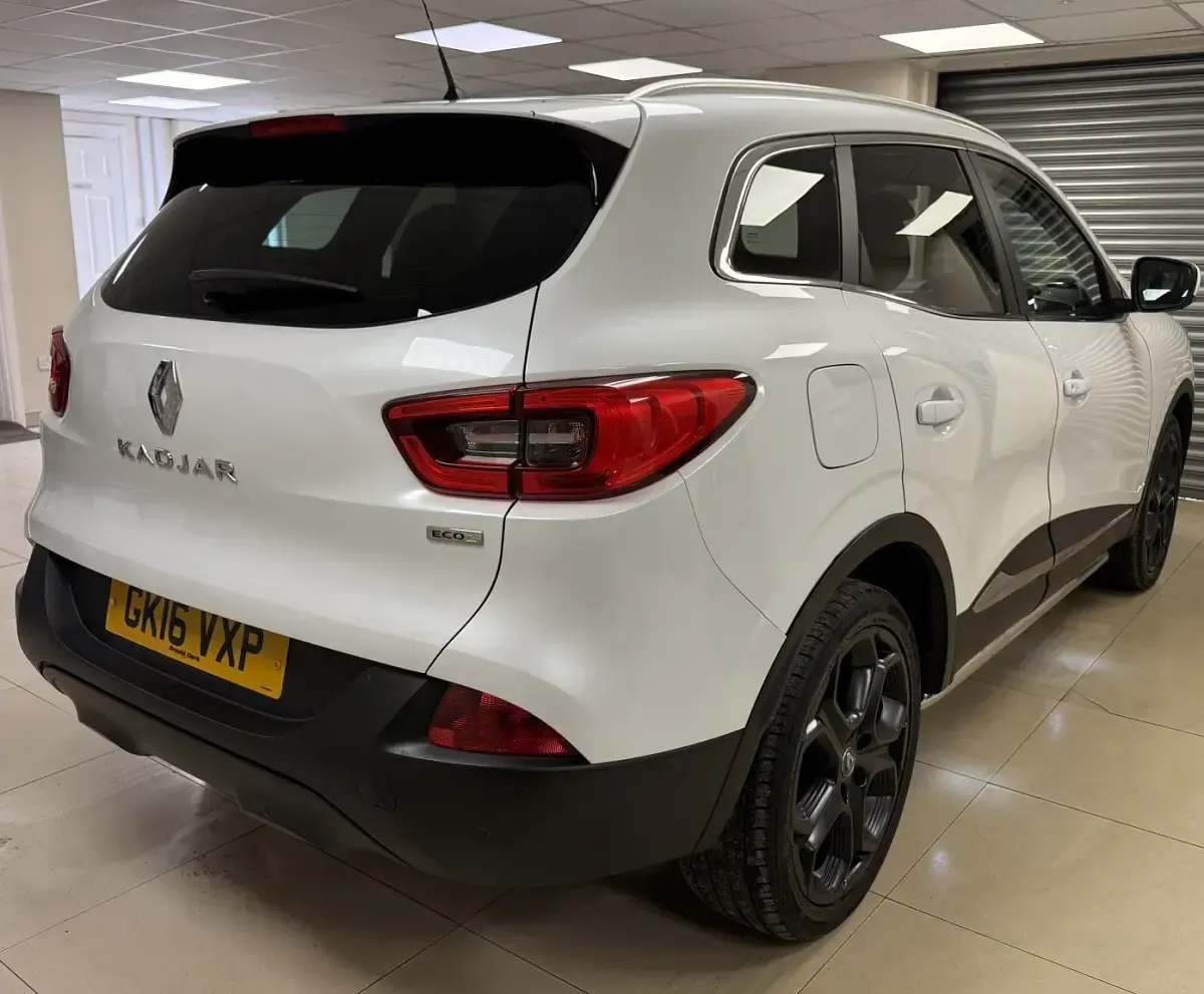 Used Renault Kadjar Dynamique 110 HP (80 kW) 2016 White SUV