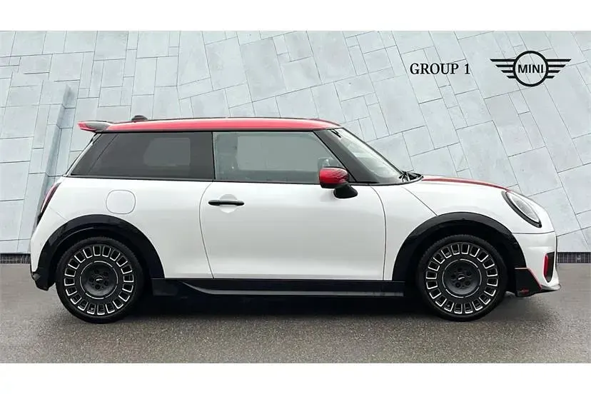 Used Mini John Cooper Works 231 HP (169 kW) 2025 Nanuq white Hatchback