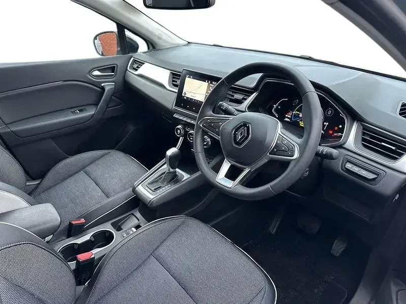 Usado Renault Captur SE 143 HP (105 kW) 2022 Cinzento SUV