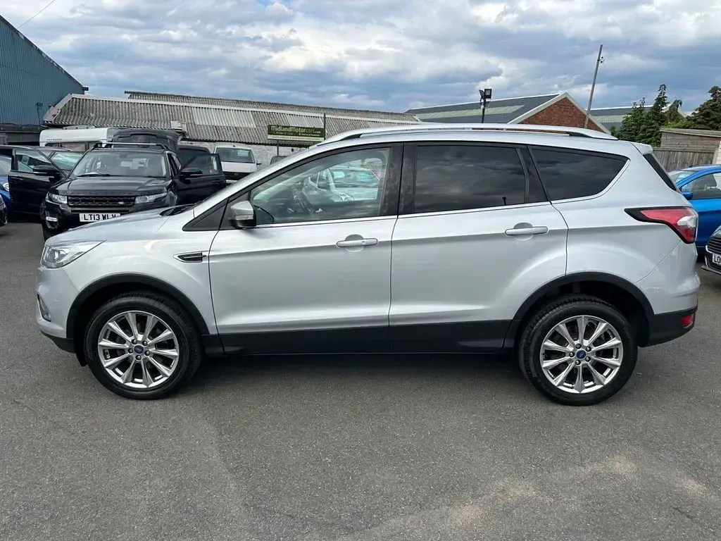 Used Ford Kuga Titanium 120 HP (88 kW) 2019 Silver SUV