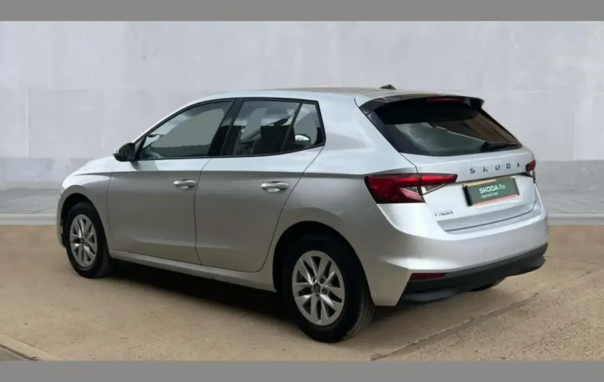 Used Skoda Fabia SE 95 HP (69 kW) 2025 Silver Hatchback