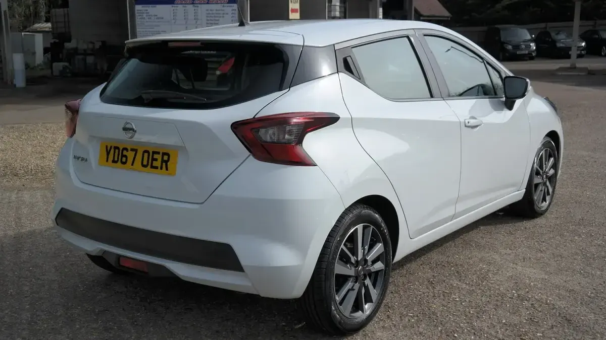 Usado Nissan Micra Acenta 71 HP (52 kW) 2017 Branco Citadino