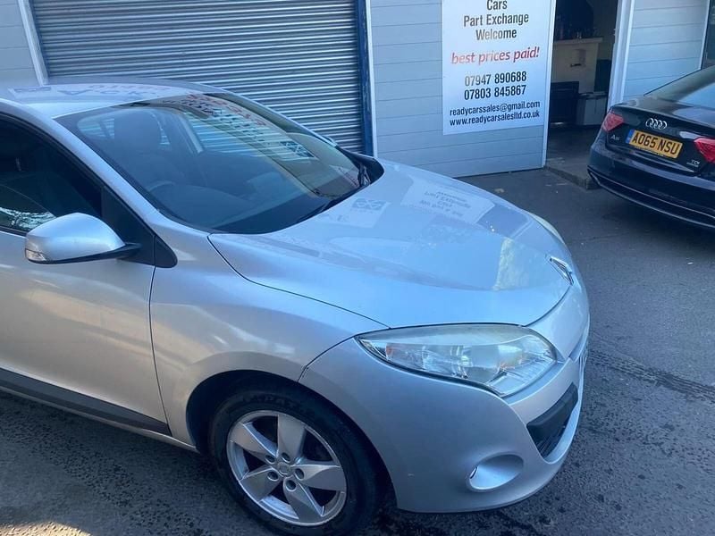 Used Renault Mégane III Dynamique 2010 Silver Hatchback