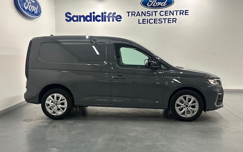 Usado Ford Transit Connect Limited 122 HP (89 kW) 2025 Cinzento Monovolume