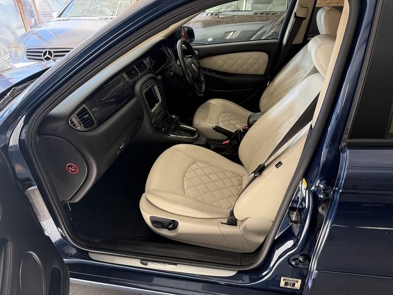 Używany Jaguar X-type SE 2009 Niebieski Sedan/Limuzyna