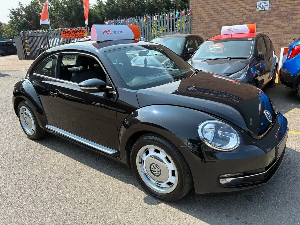 Used VW Beetle Design 105 HP (77 kW) 2014 Black Hatchback