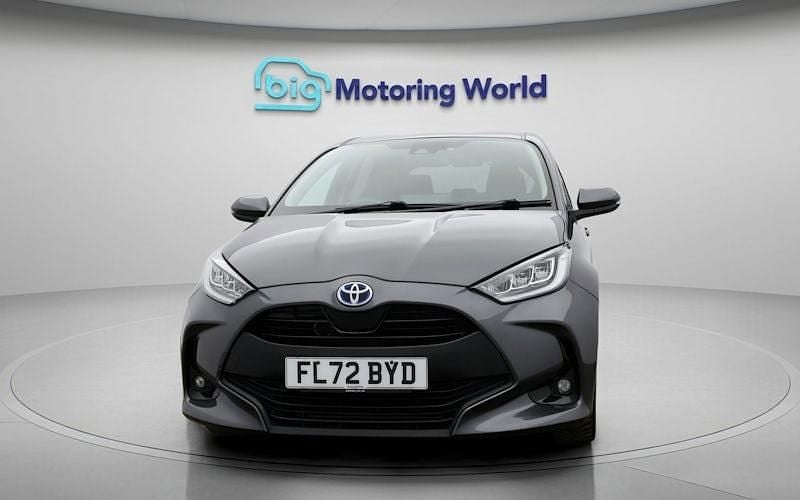 Used Toyota Yaris Hybrid Design 116 HP (85 kW) 2026 Hatchback