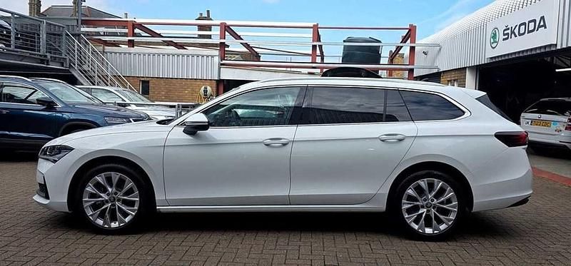 New Skoda Superb SE L 147 HP (108 kW) 2025 Pure white Estate