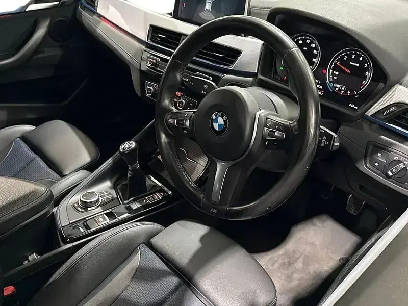Begagnad BMW X2 M Sport 2023 Blå SUV