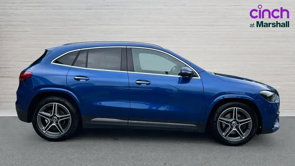 Used Mercedes GLA200 Executive 163 HP (119 kW) 2024 Blue SUV