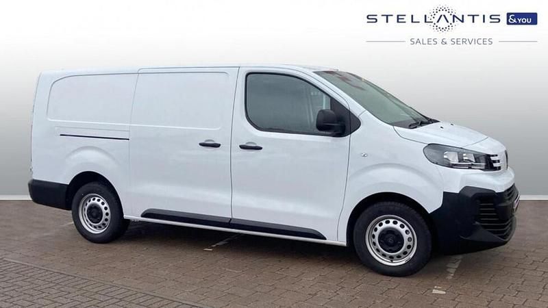 Second-hand Peugeot Expert 143 CP (105 kW) 2025 Alb Van