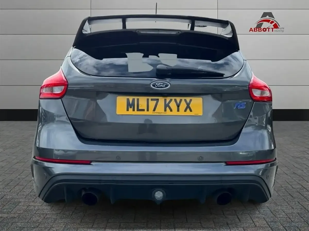 Used Ford Focus RS 350 HP (257 kW) 2017 Grey Hatchback