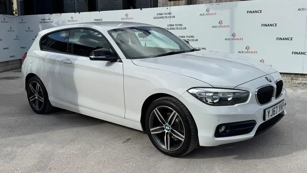 Used BMW 116 Sport Line 2017 White Hatchback