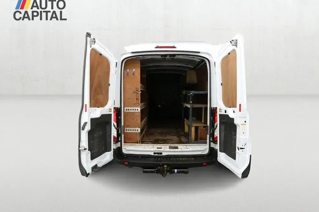 Used Ford Transit 105 HP (77 kW) 2022 White Van