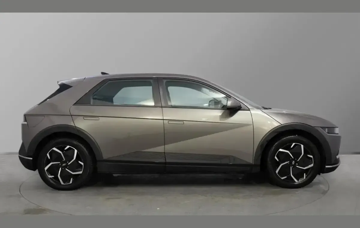 Used Hyundai Ioniq 5 SE 125 kW (170 HP) 2023 Mystic oliv grn SUV