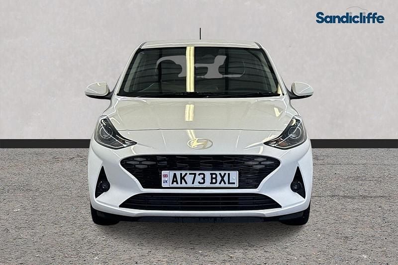 Used Hyundai i10 Premium 2023 White Hatchback