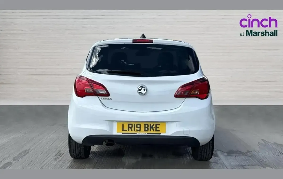 Used Vauxhall Corsa 75 HP (55 kW) 2019 White Hatchback