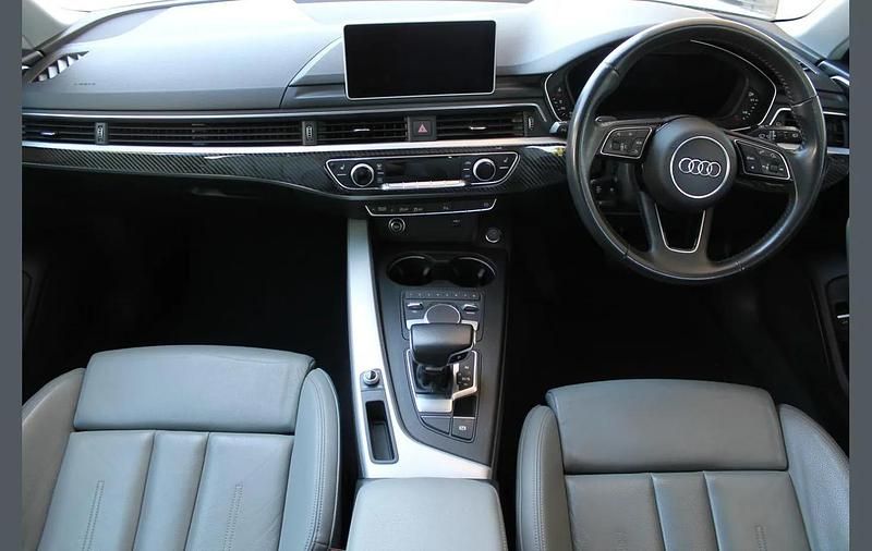 Begagnad Audi A4 Sport 187 HK (137 kW) 2017 Vit Kombi