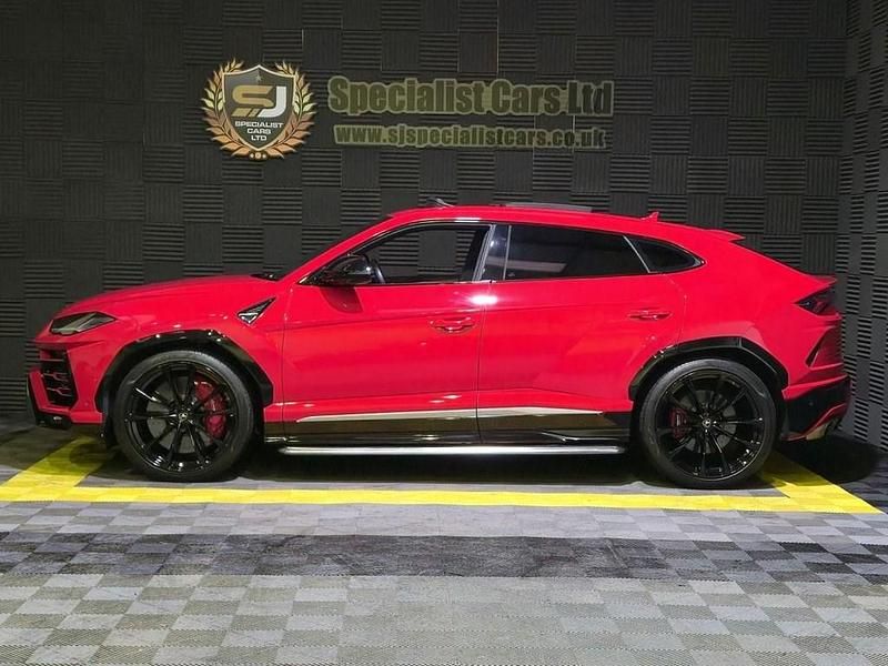 Used Lamborghini Urus 650 HP (478 kW) 2019 Red SUV