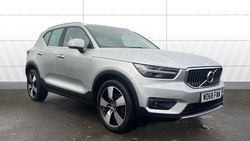 Silver Used 2018 Volvo XC40 Inscription SUV | £16,485 (Fair price) - Image 1/3