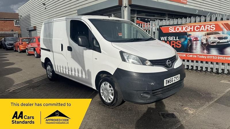 White Used 2016 Nissan NV200 Acenta Van | £2,995 (Fair price) - Image 1/4