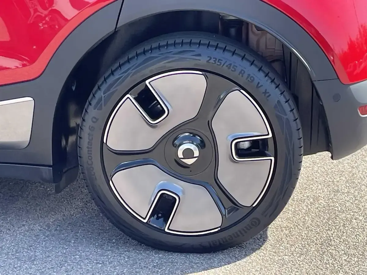 Usado Smart #1 Edition #1 200 kW (272 HP) 2025 Vermelho SUV