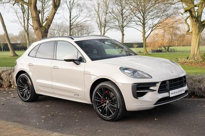 Used 2020 Porsche Macan SUV | £47,890 (Fair price) - Image 1/1