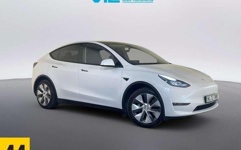 Used Tesla Model Y Long Range AWD 286 kW (389 HP) 2025 SUV