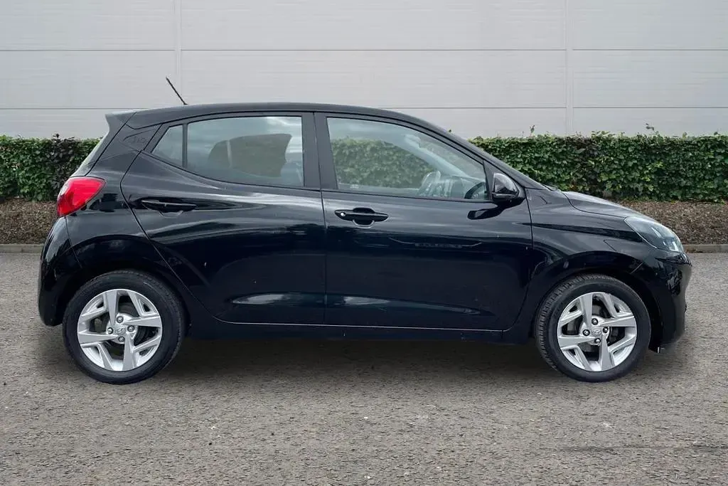 Used Hyundai i10 SE 2020 Black Hatchback