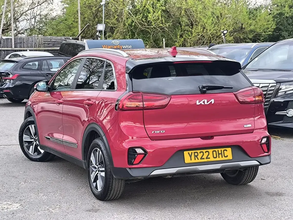 Used Kia Niro 139 HP (102 kW) 2022 Red SUV