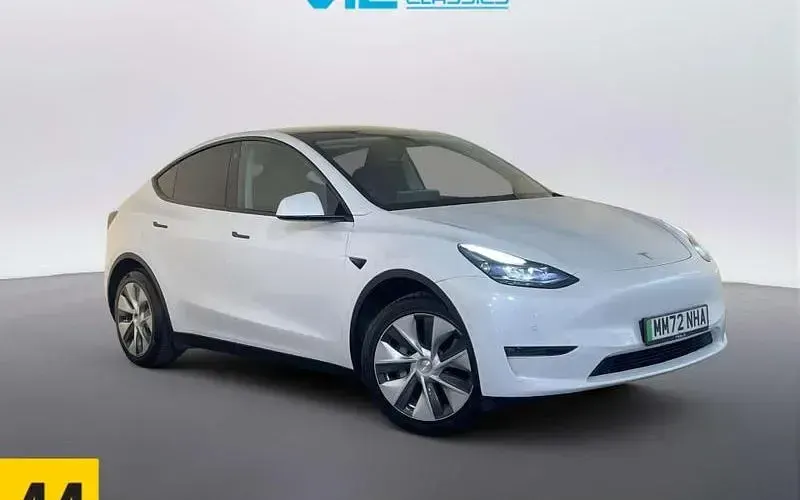 Usado Tesla Model Y Long Range AWD 286 kW (389 HP) 2025 SUV