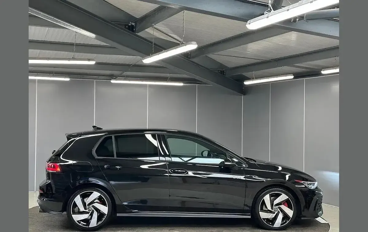 Used VW Golf VIII GTI 265 HP (194 kW) 2025 Black Hatchback