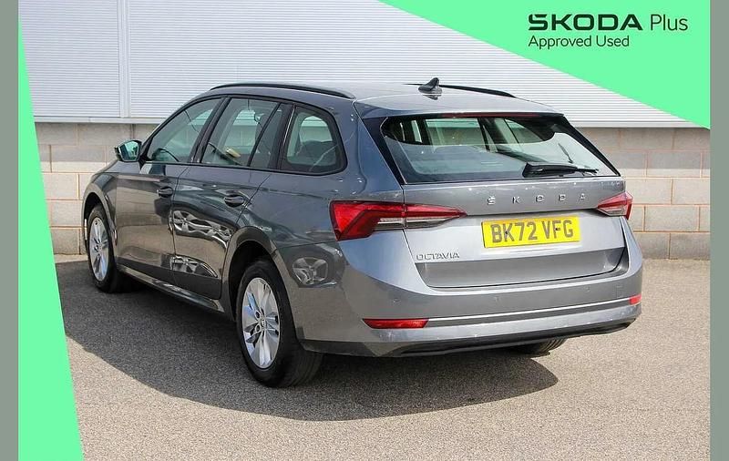 Used Skoda Octavia SE Technology 113 HP (83 kW) 2022 Graphite grey metallic Estate
