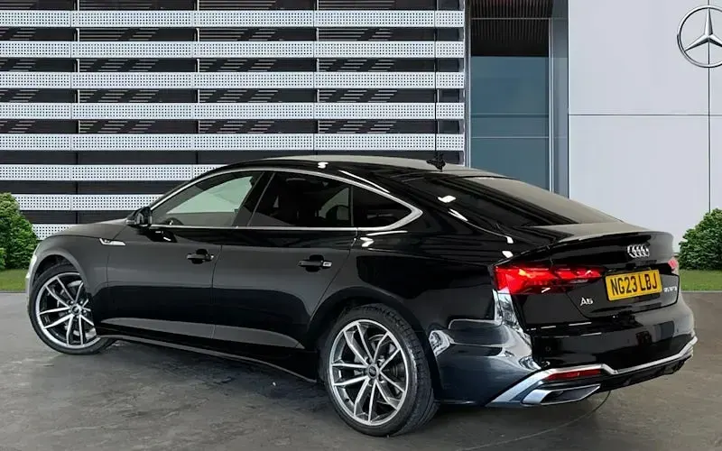 Used Audi A5 Sportback S-Line 150 HP (110 kW) 2023 Blue Hatchback