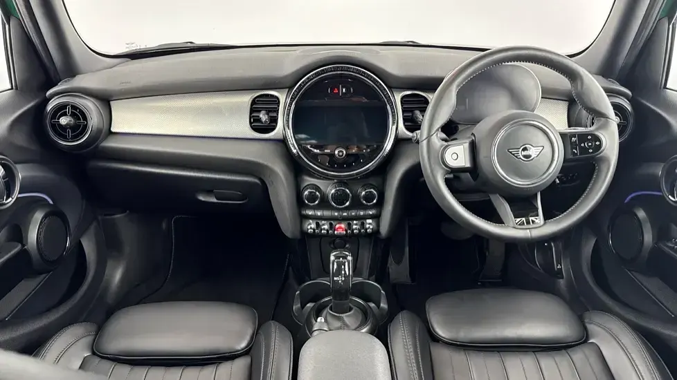 Used Mini Cooper Exclusive 134 HP (98 kW) 2023 Green Hatchback