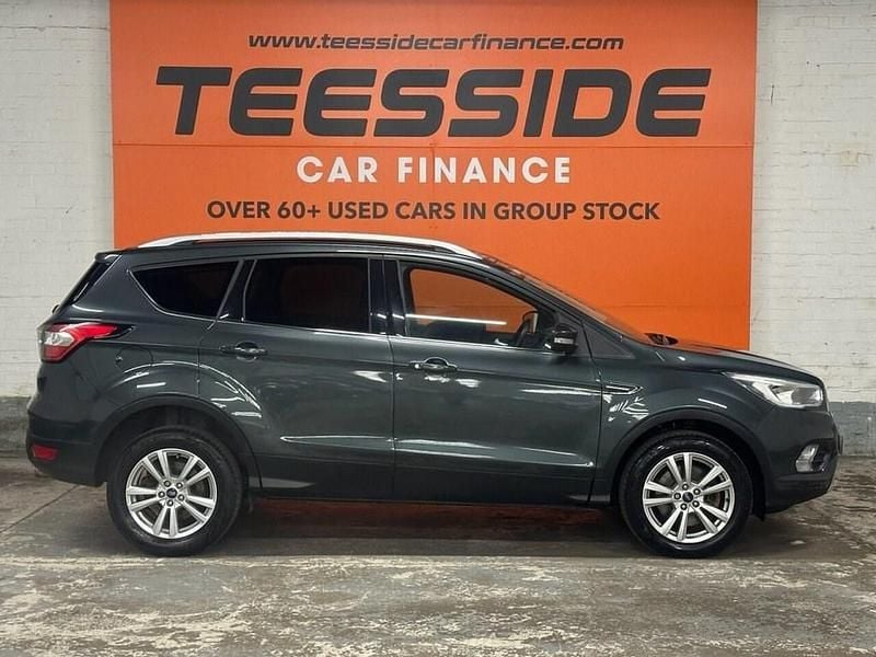 Used Ford Kuga Zetec 120 HP (88 kW) 2018 Green SUV
