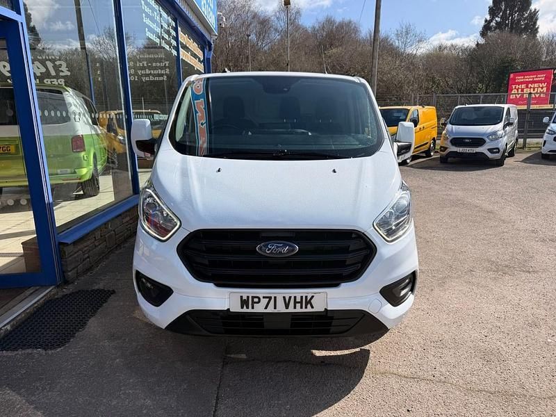 Usado Ford Transit Custom Trend 130 HP (95 kW) 2022 Branco Van