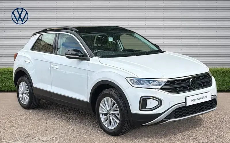 Used VW T-Roc Life 110 HP (80 kW) 2024 SUV