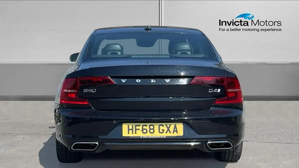 Used Volvo S90 R-Design 190 HP (139 kW) 2018 Black Sedan