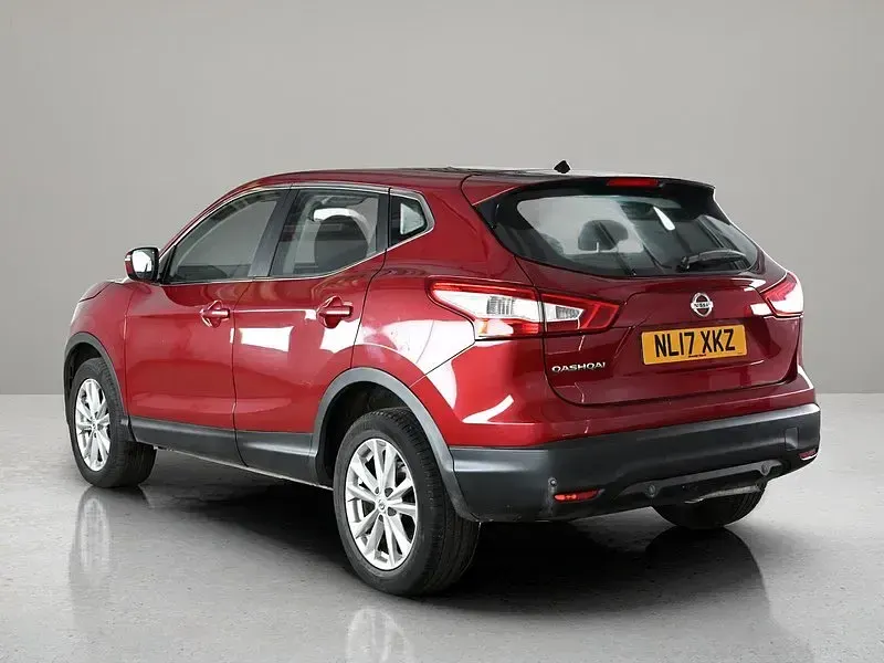 Used Nissan Qashqai Acenta 2017 Red SUV