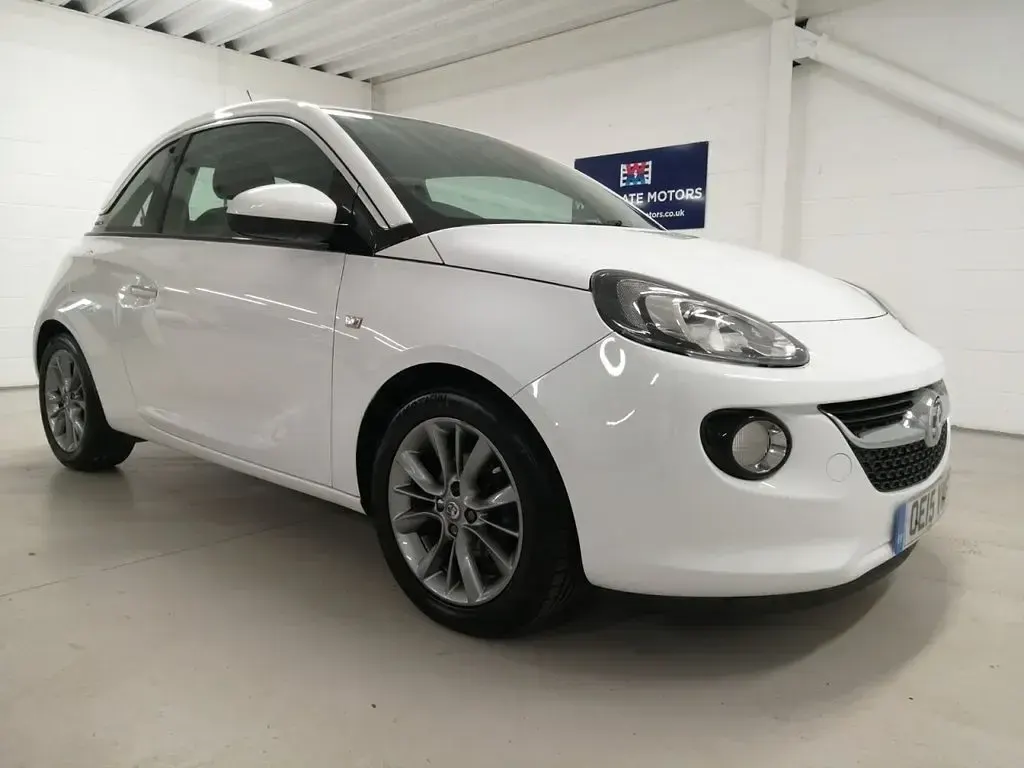 Used Vauxhall Adam Jam 70 HP (51 kW) 2015 White Hatchback
