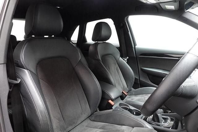 Used Audi Q3 Black Edition 150 HP (110 kW) 2018 Red SUV