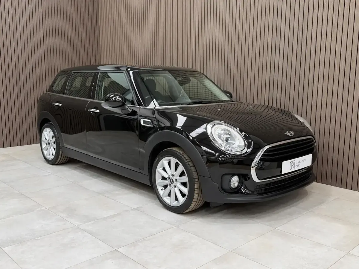 Used Mini Cooper Clubman 136 HP (100 kW) 2016 Black Estate