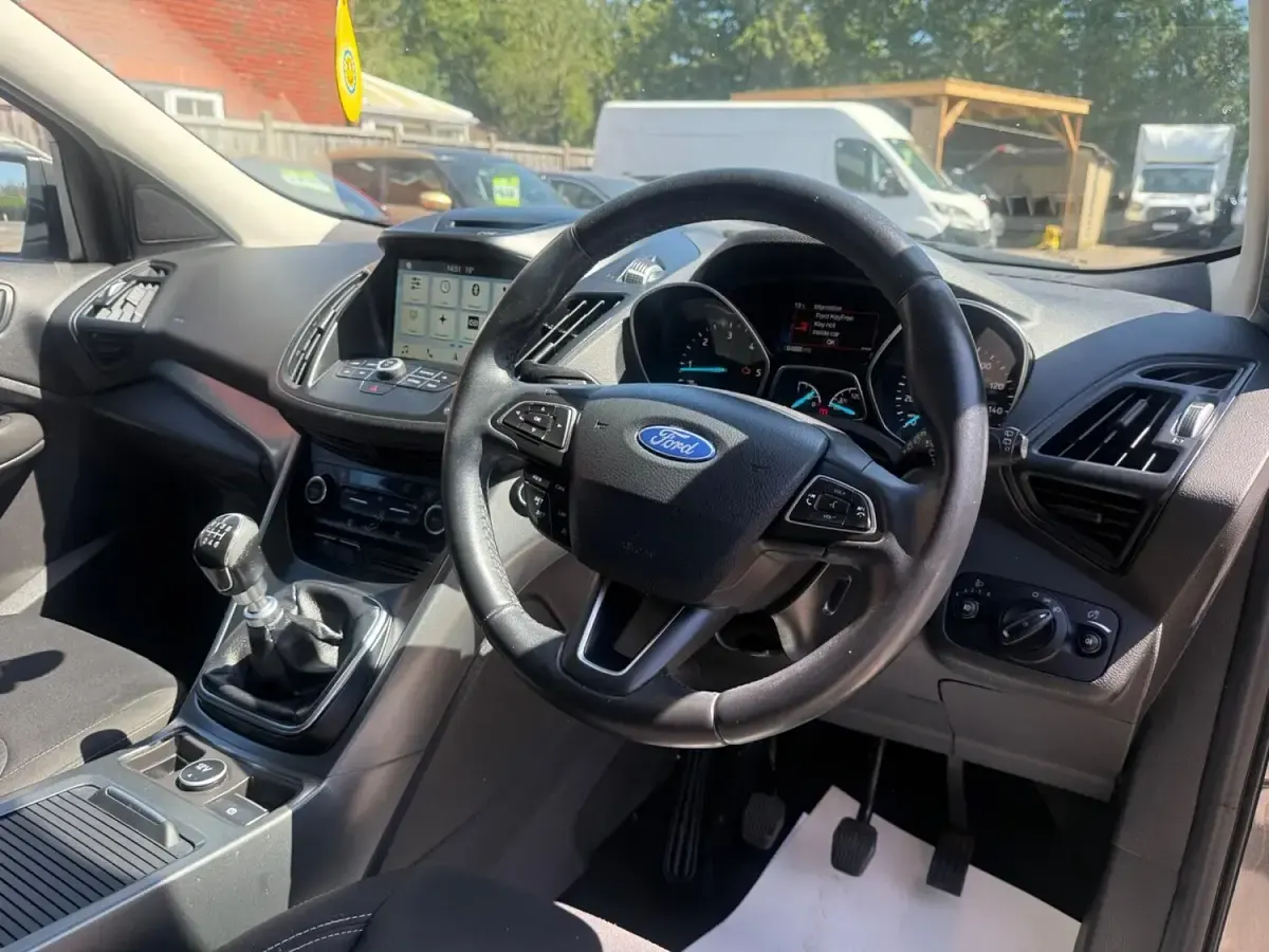 Used Ford Kuga Zetec 120 HP (88 kW) 2018 Grey SUV